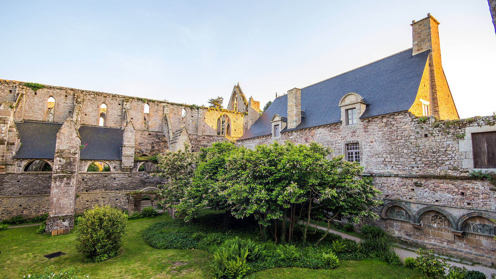 Abbaye de Beauport - Un site incontournable des Côtes d'Armor